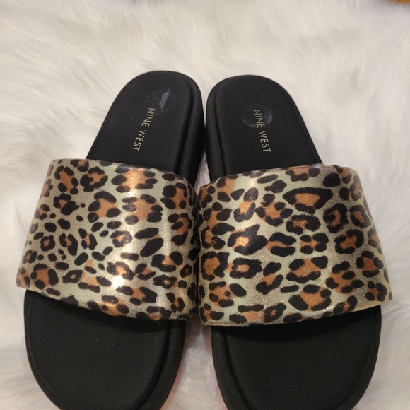 NINE WEST RIZE LEOPARD PRINT PLATFORM SLIDE - Picture 7 of 7